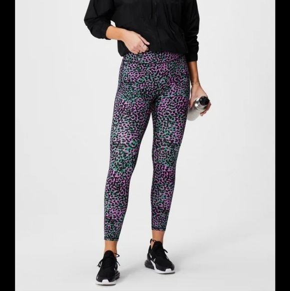 NWT Fabletics Motion365 Leggings Size Small - Picture 2 of 8